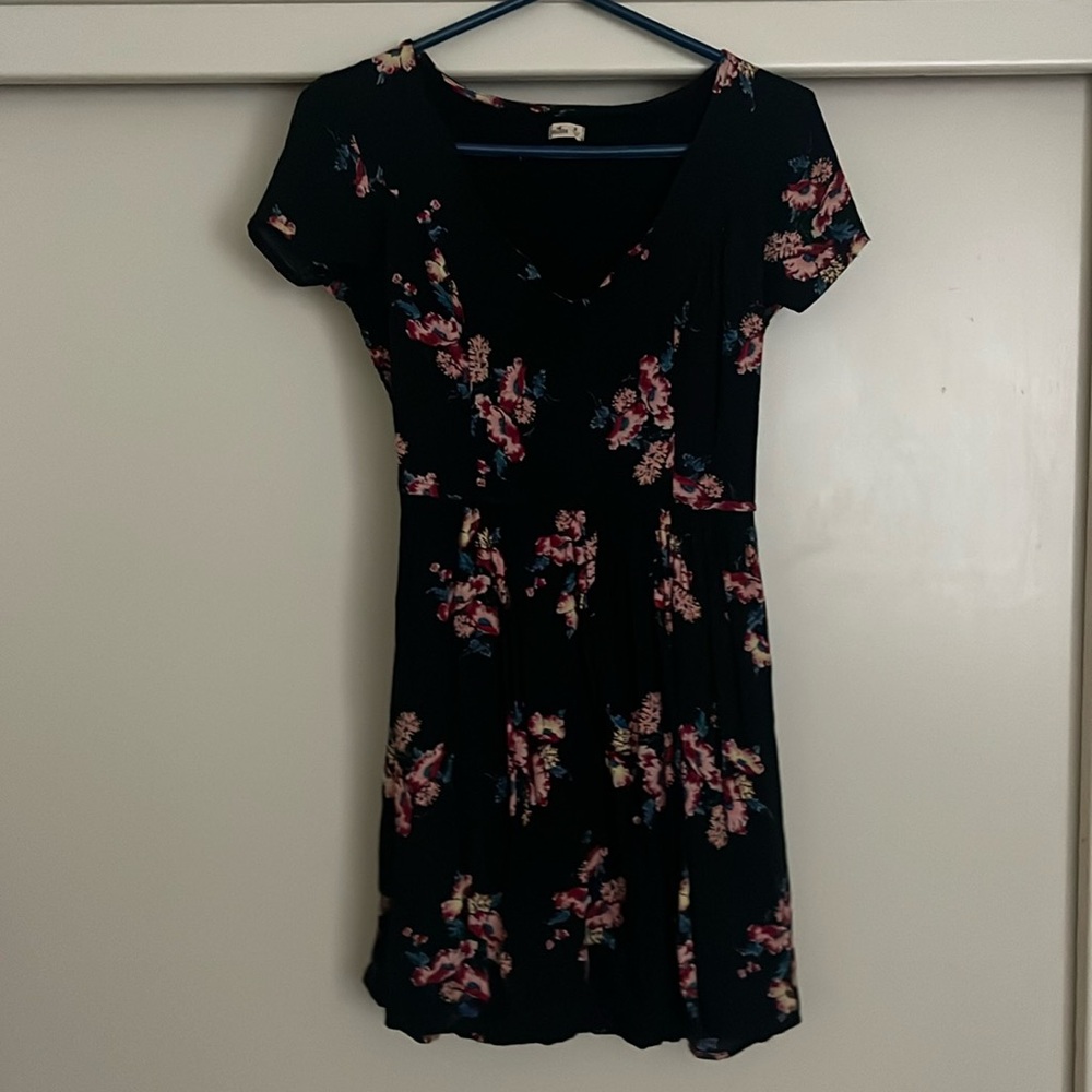 Women’s hollister floral dress